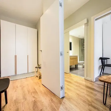 Bright And Modern 4bedroom With Terrace In Ramblas P2 Apartment