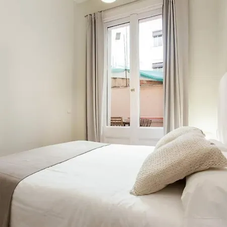 Bright And Modern 4bedroom With Terrace In Ramblas P2