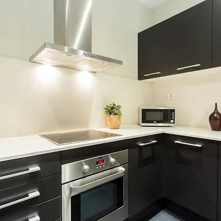 Bright And Modern 4bedroom With Terrace In Ramblas P2