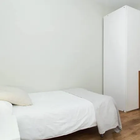 Apartment Bright And Modern 4bedroom With Terrace In Ramblas P2